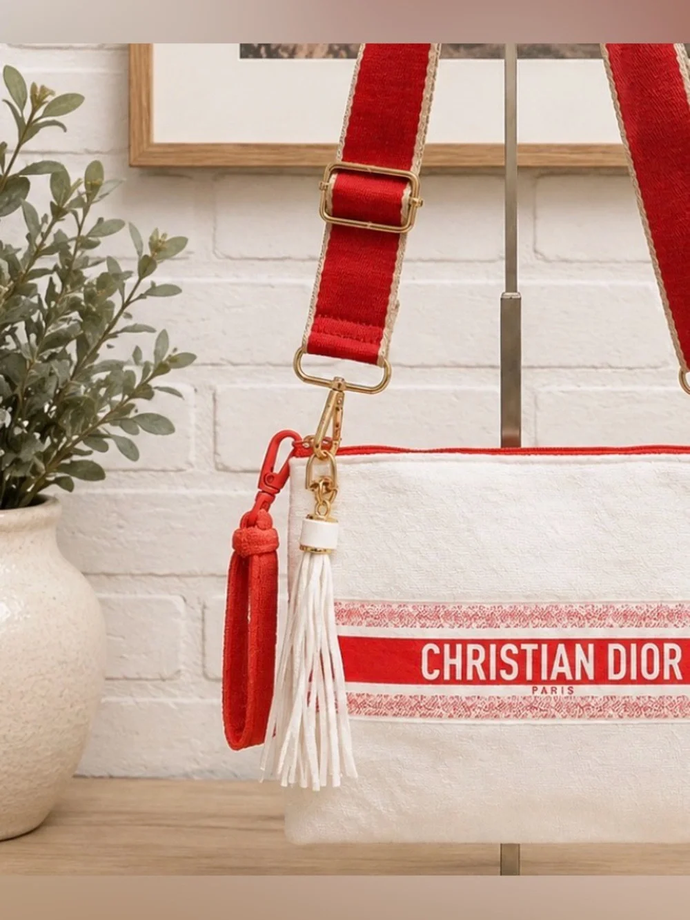 Dior White & Red Cosmetic/Beauty Bag GWP item